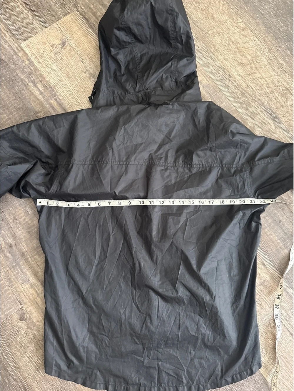 Marmot Men's Lightweight Black Hooded Windbreaker Jacket Medium